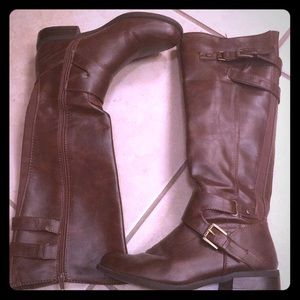 Guess brown, tall boots